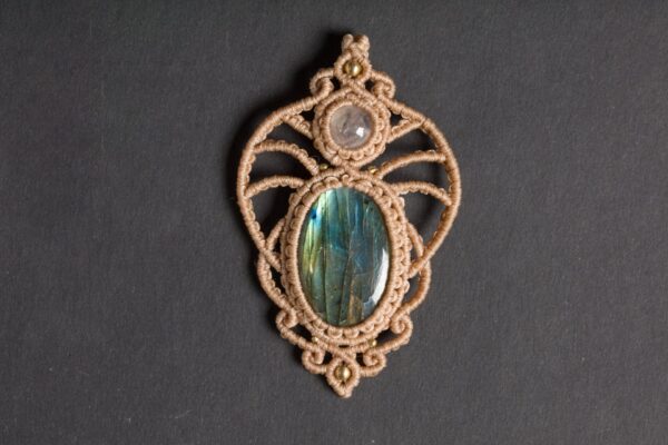 Necklace with Labradorite